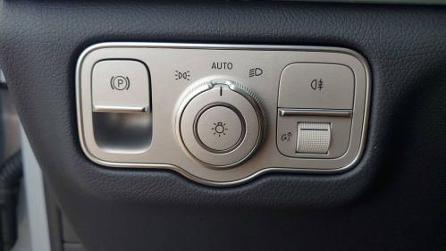 2025 Mercedes GLE - Images - 35