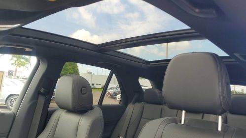 2025 Mercedes GLE - Images - 37
