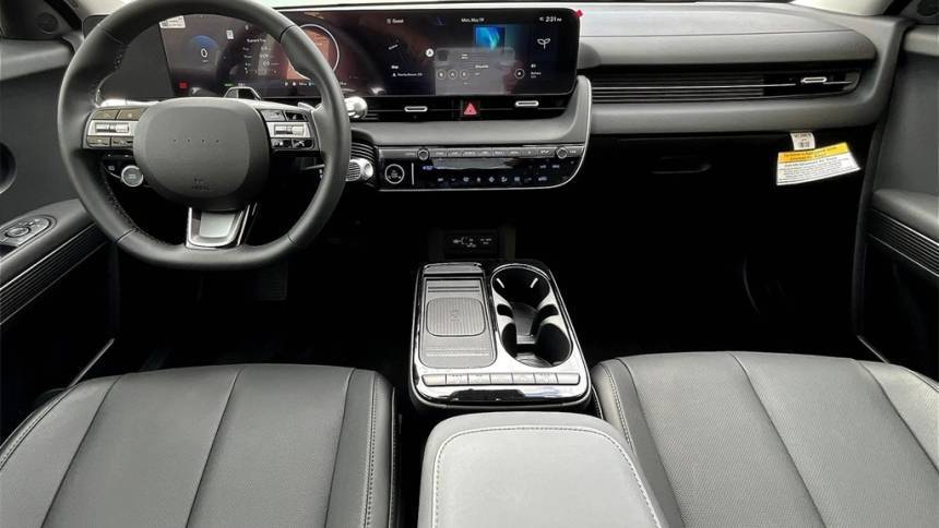 2025 Hyundai IONIQ 5 - Images - 5