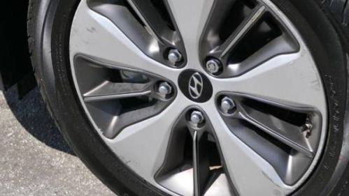 2019 Hyundai IONIQ - Images - 11