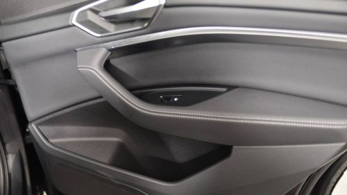 2021 Audi e-tron - Images - 19