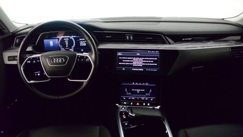 2021 Audi e-tron - Images - 23