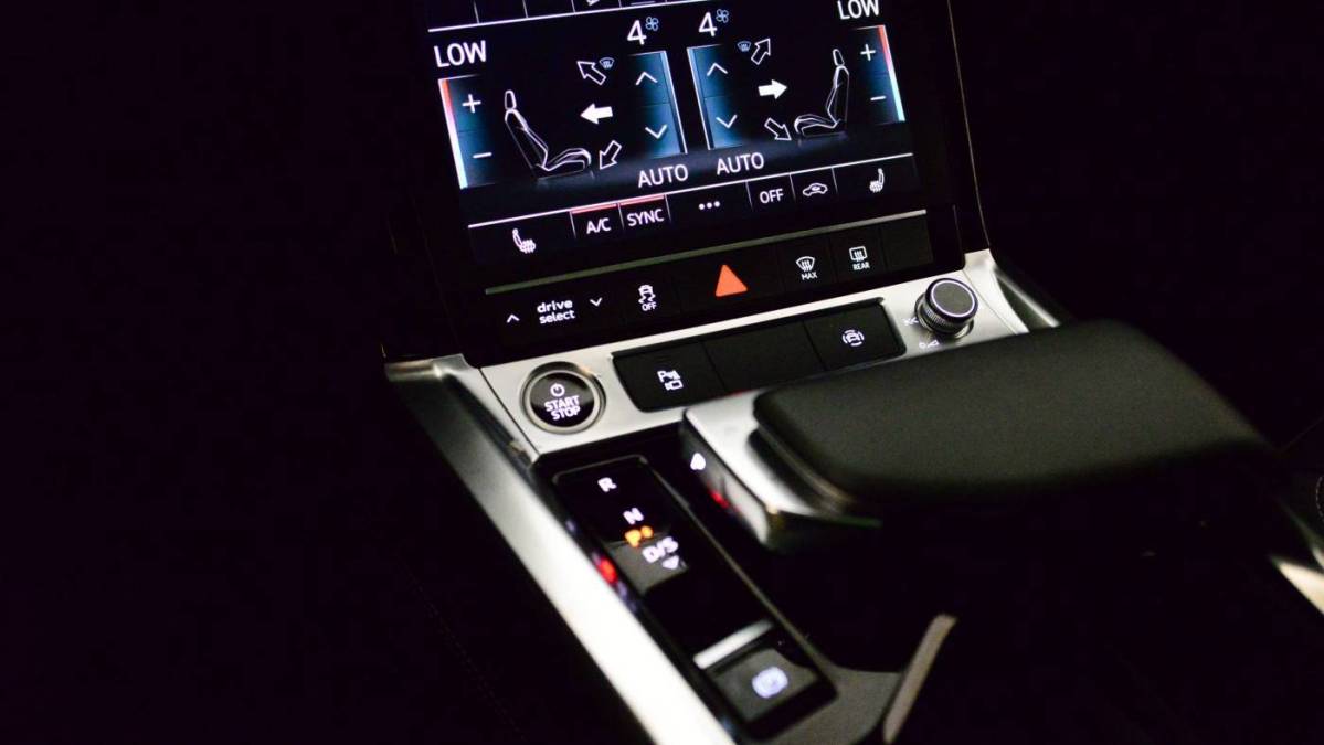 2021 Audi e-tron - Images - 31