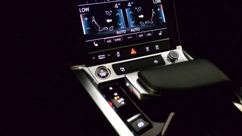 2021 Audi e-tron - Images - 31