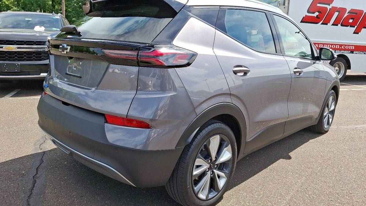 2022 Chevrolet Bolt - Images - 6