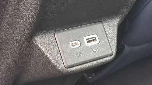 2022 Chevrolet Bolt - Images - 10