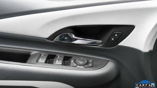 2021 Chevrolet Bolt - Images - 32