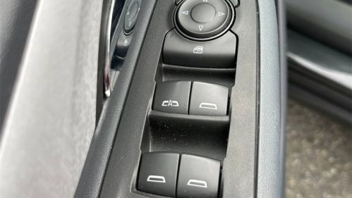 2019 Chevrolet Bolt - Images - 23