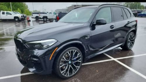 2022 BMW X5 - Images - 1