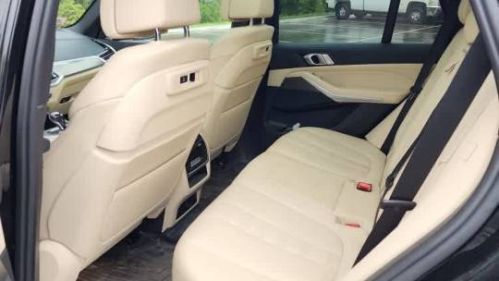 2022 BMW X5 - Images - 6