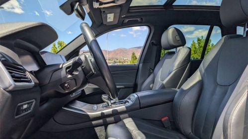 2022 BMW X5 - Images - 11