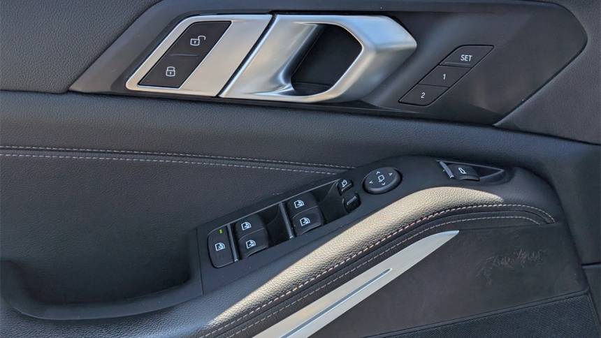 2022 BMW X5 - Images - 14
