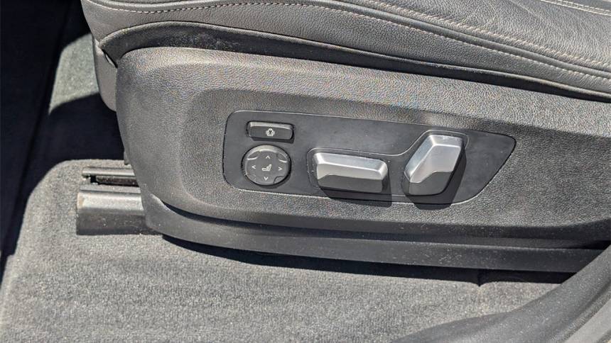 2022 BMW X5 - Images - 15