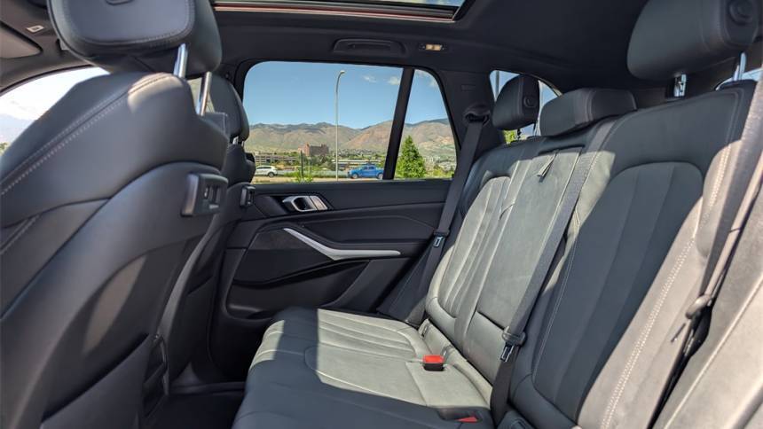 2022 BMW X5 - Images - 17
