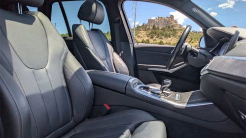 2022 BMW X5 - Images - 22