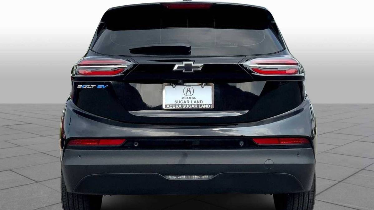 2023 Chevrolet Bolt - Images - 4