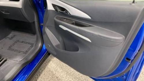 2017 Chevrolet Bolt - Images - 9