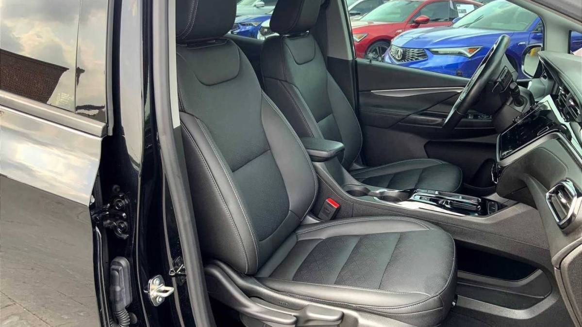 2023 Chevrolet Bolt - Images - 8