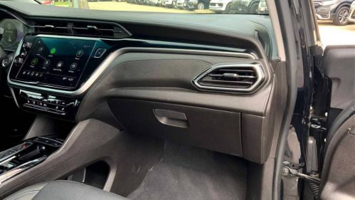 2023 Chevrolet Bolt - Images - 18