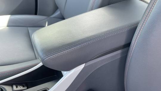 2017 Chevrolet Bolt - Images - 28
