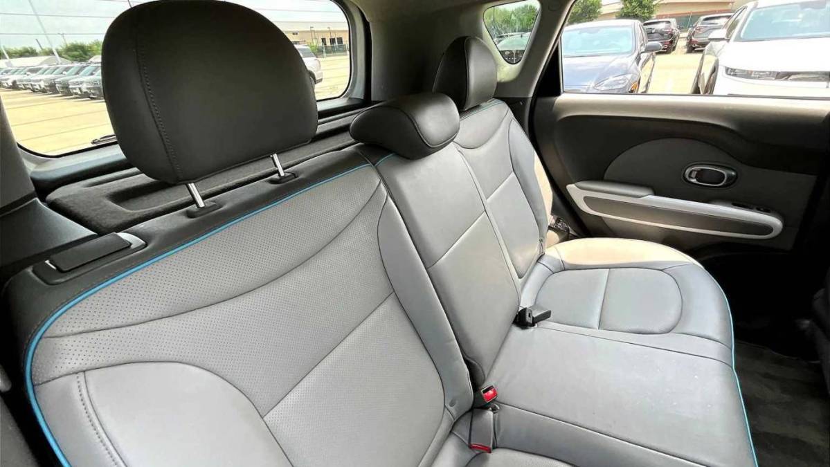 2016 Kia Soul - Images - 18
