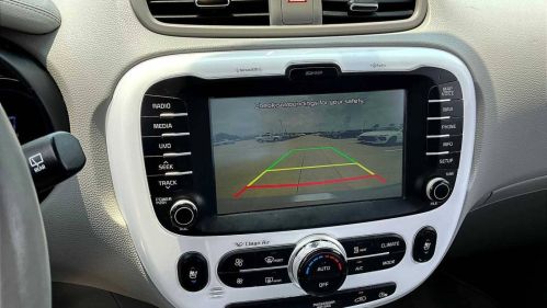 2016 Kia Soul - Images - 25