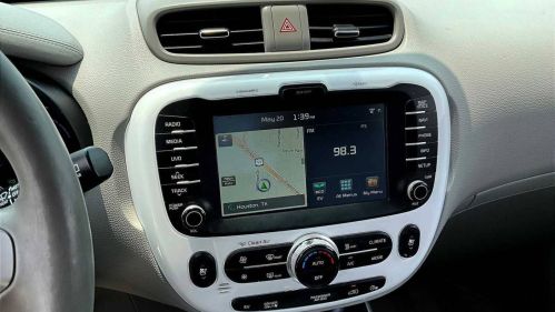 2016 Kia Soul - Images - 30