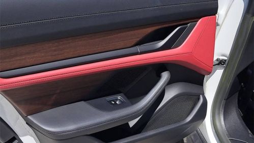 2023 Porsche Taycan - Images - 9