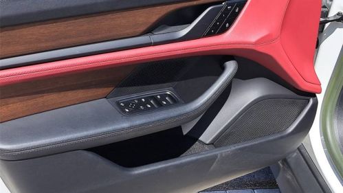 2023 Porsche Taycan - Images - 16