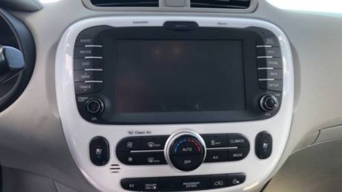 2018 Kia Soul - Images - 16