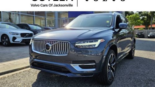2022 Volvo XC90 - Images - 1