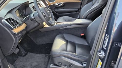2022 Volvo XC90 - Images - 3