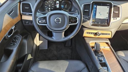 2022 Volvo XC90 - Images - 7
