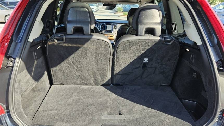 2022 Volvo XC90 - Images - 11