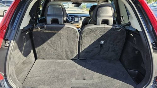 2022 Volvo XC90 - Images - 11