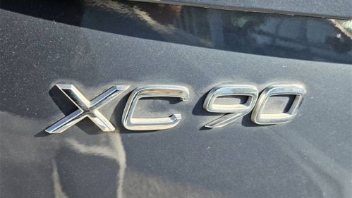 2022 Volvo XC90 - Images - 14