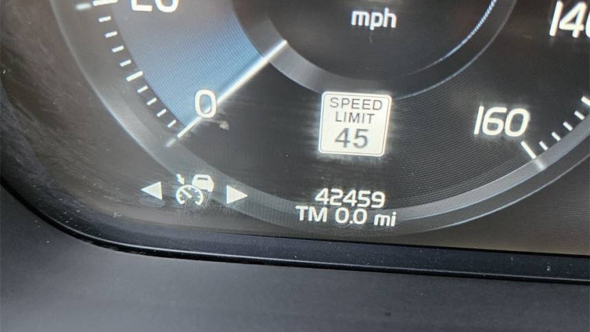2022 Volvo XC90 - Images - 40