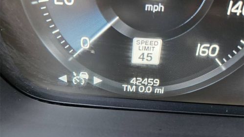 2022 Volvo XC90 - Images - 40