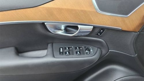 2022 Volvo XC90 - Images - 41