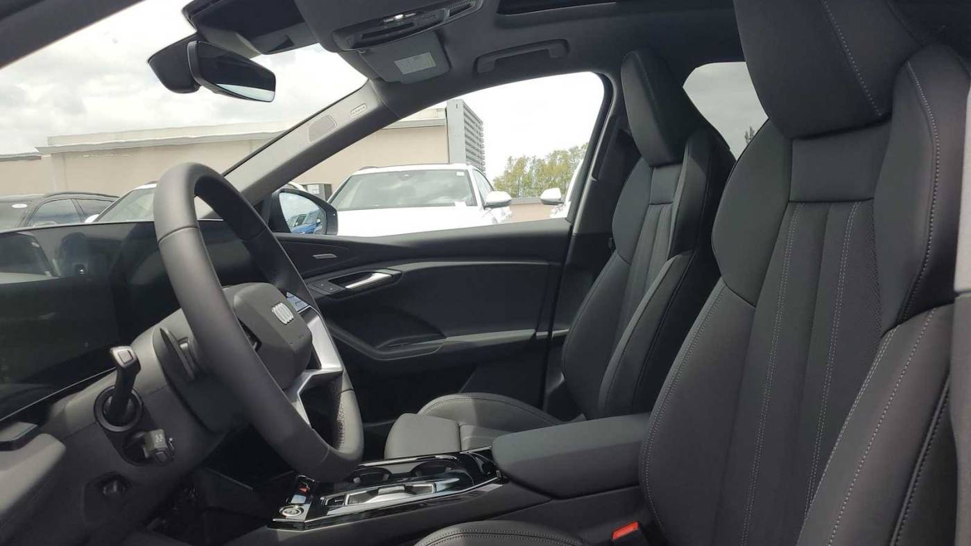 2025 Audi Q6 e-tron WA124BGF3SA041071