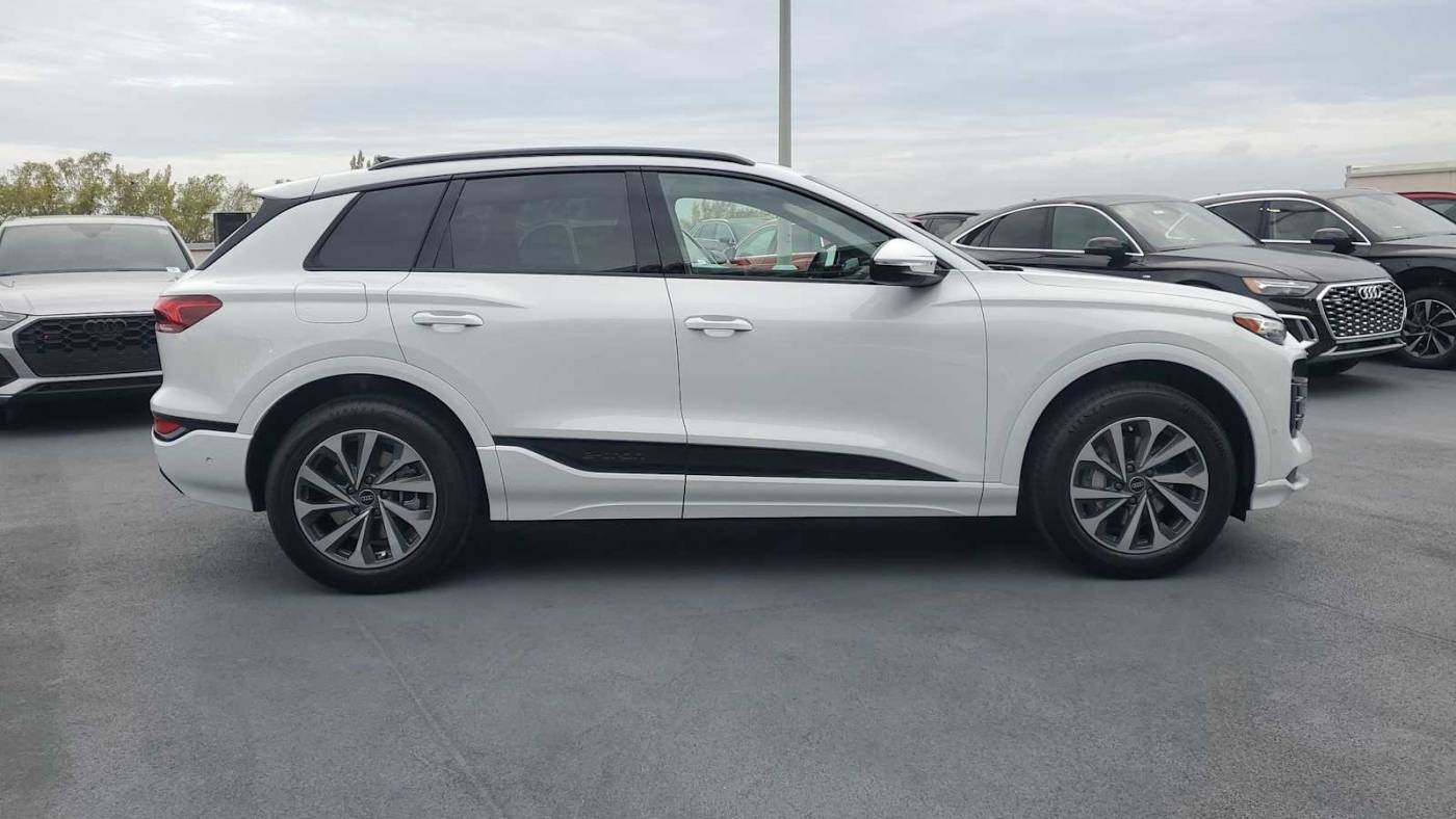 2025 Audi Q6 e-tron WA124BGFXSA044422