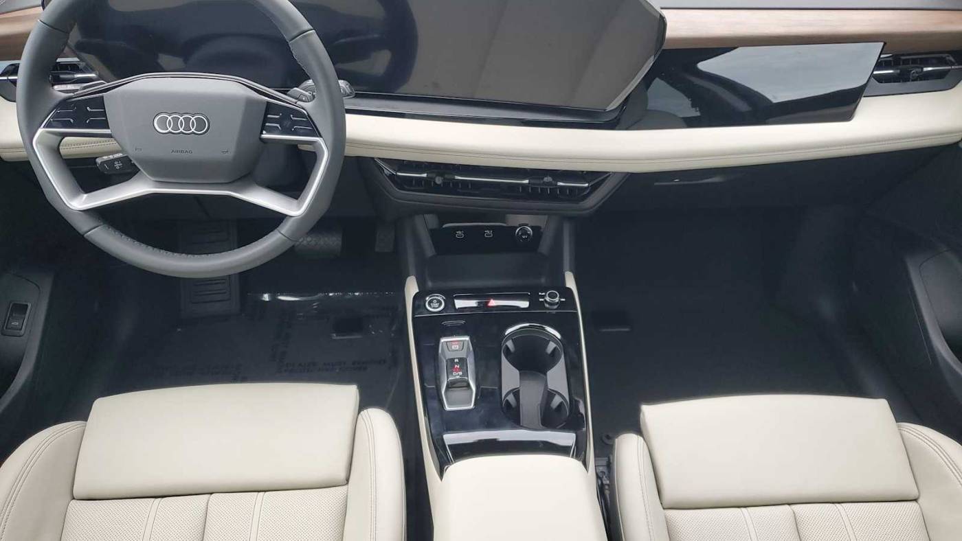 2025 Audi Q6 e-tron WA124BGFXSA044422
