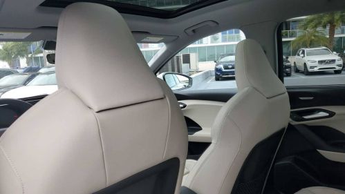 2025 Audi Q6 e-tron WA124BGFXSA044422