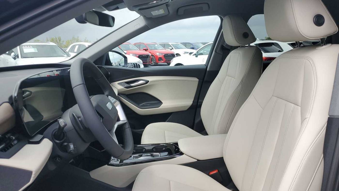 2025 Audi Q6 e-tron WA112BGF4SA016777