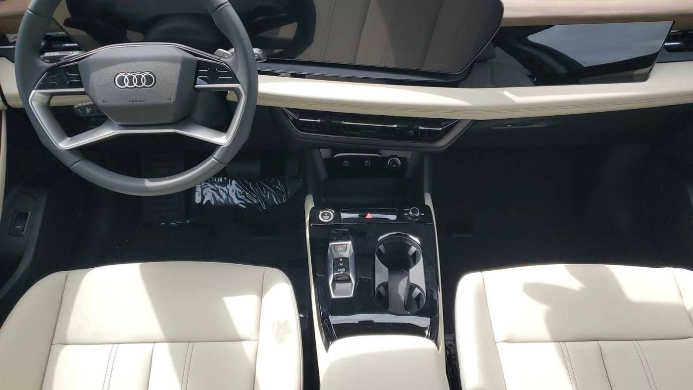 2025 Audi Q6 e-tron WA112BGF4SA016777