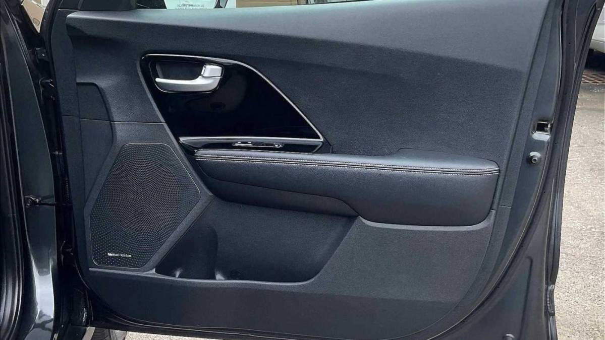 2022 Kia NIRO EV - Images - 12