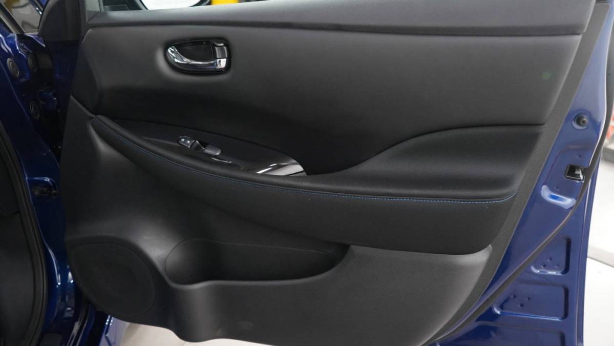2020 Nissan LEAF - Images - 9