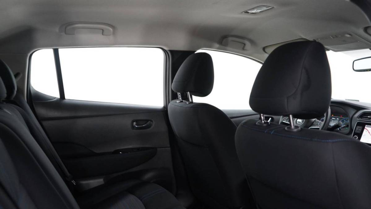 2020 Nissan LEAF - Images - 11