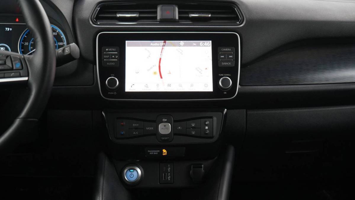 2020 Nissan LEAF - Images - 14