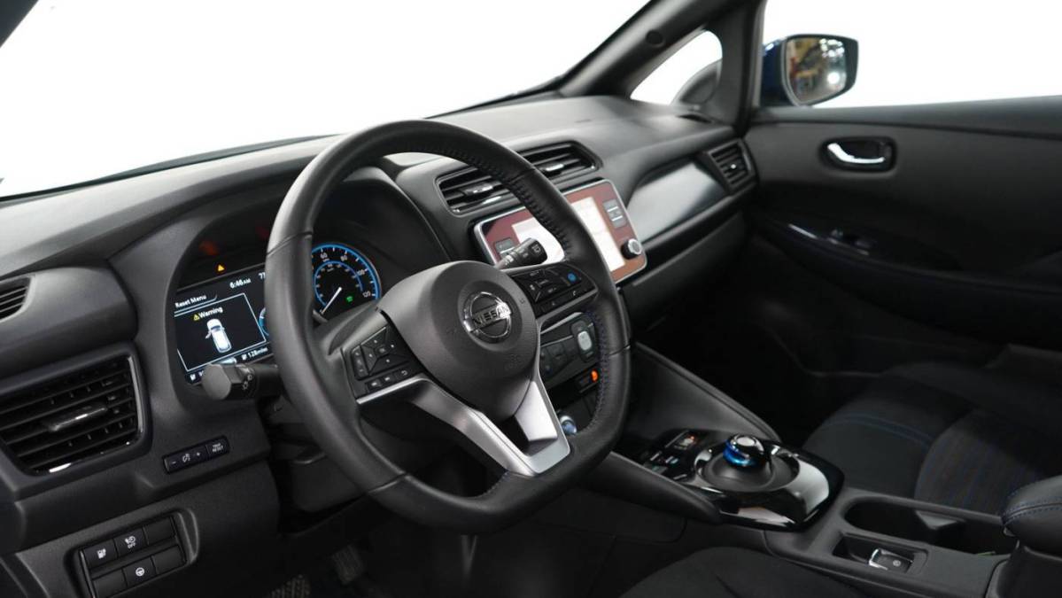 2020 Nissan LEAF - Images - 17